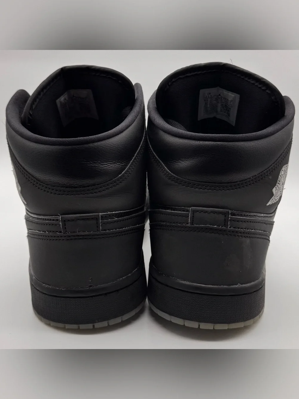 Air Jordan 1 Mid Black Light Smoke Grey Men s 11.5 HV5177-010 Sneakers